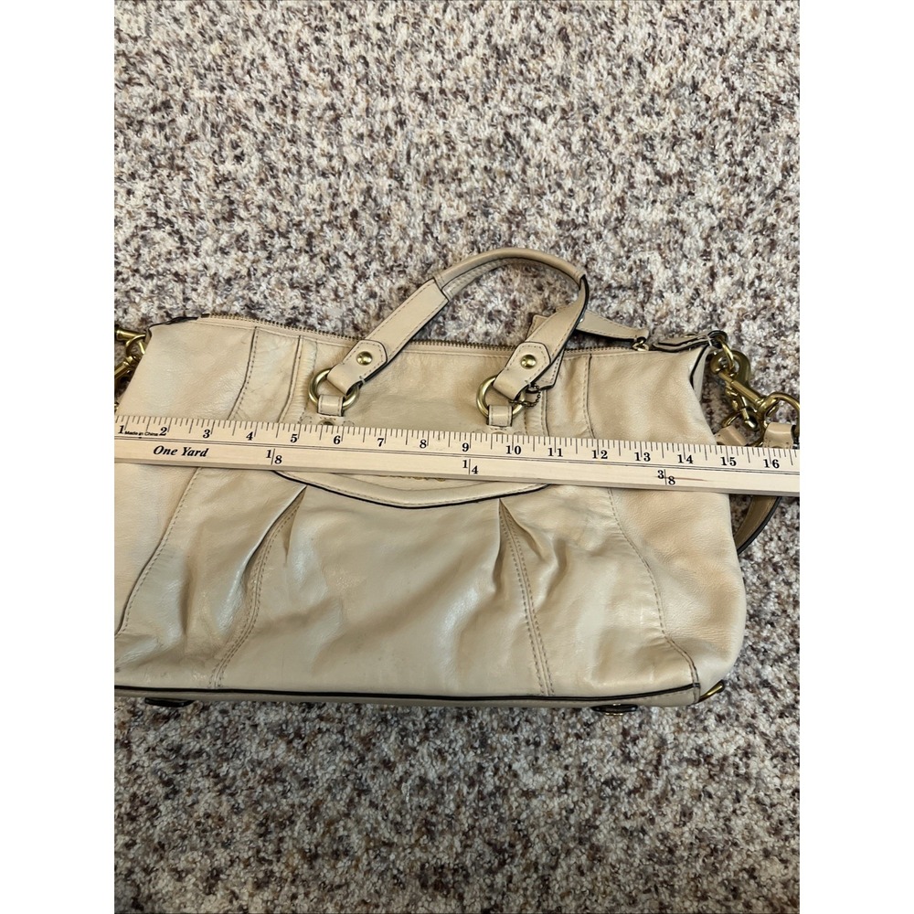 Authentic COACH Champagne Beige Quality Leather Shoulder handbag purse F19247 - Picture 7 of 9